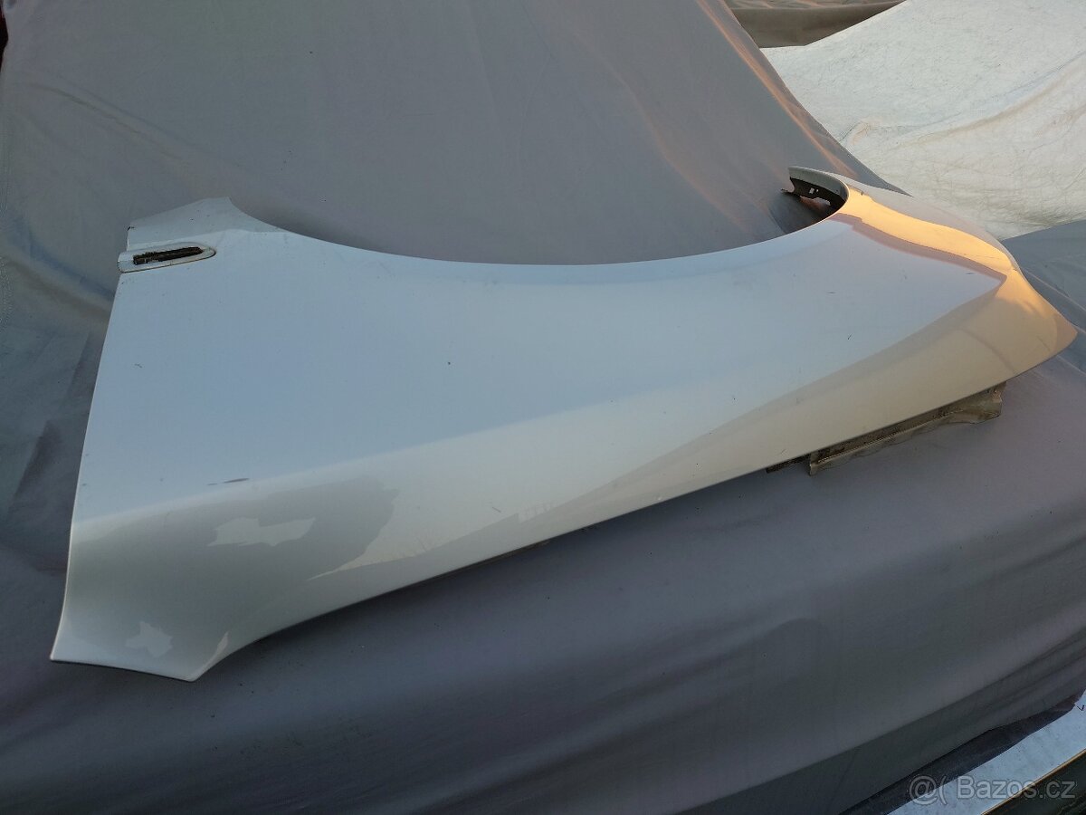 Audi A8 D3 Náhradní díly - 3