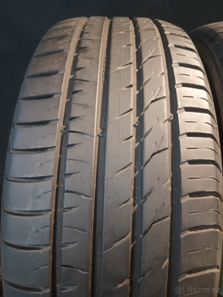 2xletní pneu 235/55/18. Kumho. - 3