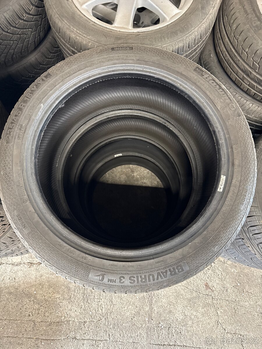 Letní pneumatiky 235/45 R18 - 3