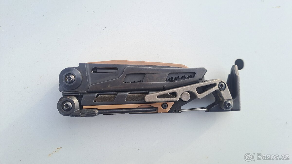 Leatherman MUT - 3