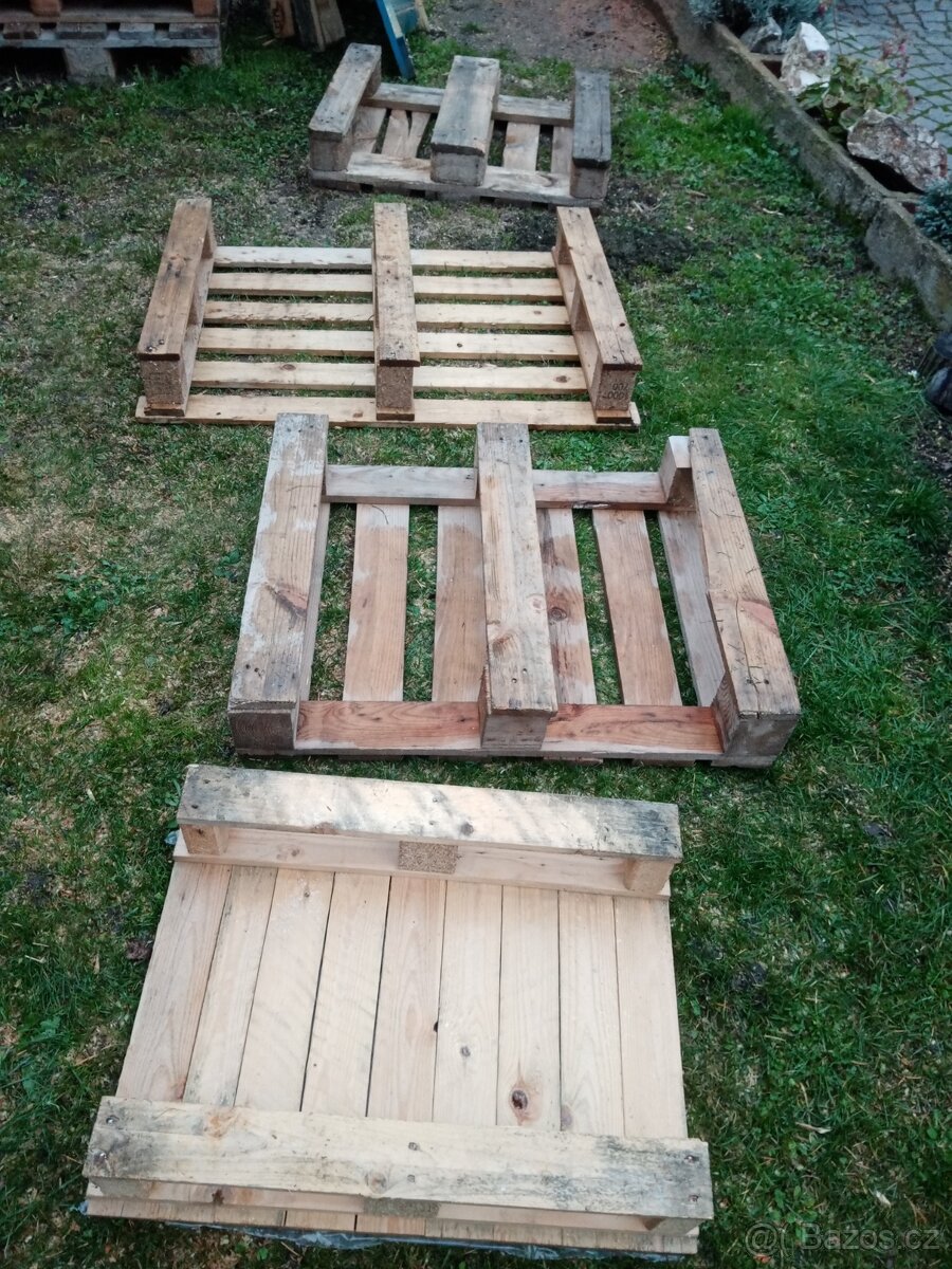 Dřevěné malé palety - 3