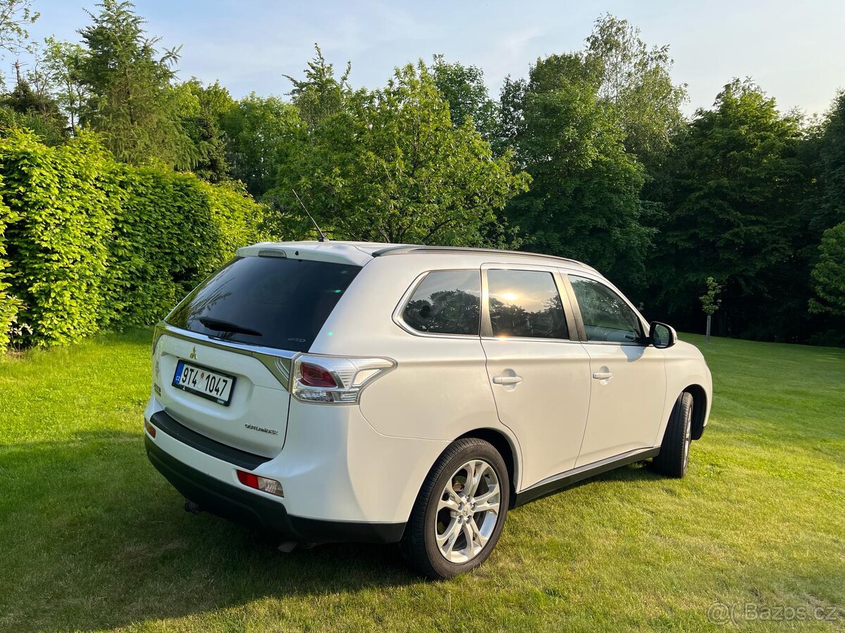 Mitsubishi Outlander , 2.2 DI-D ,4x4, odpočet DPH - 3