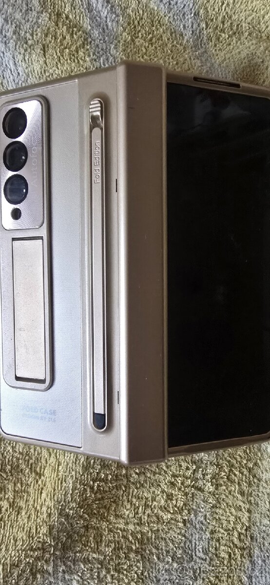 Samsung Gal. Fold4 - 12G 512GB - 3