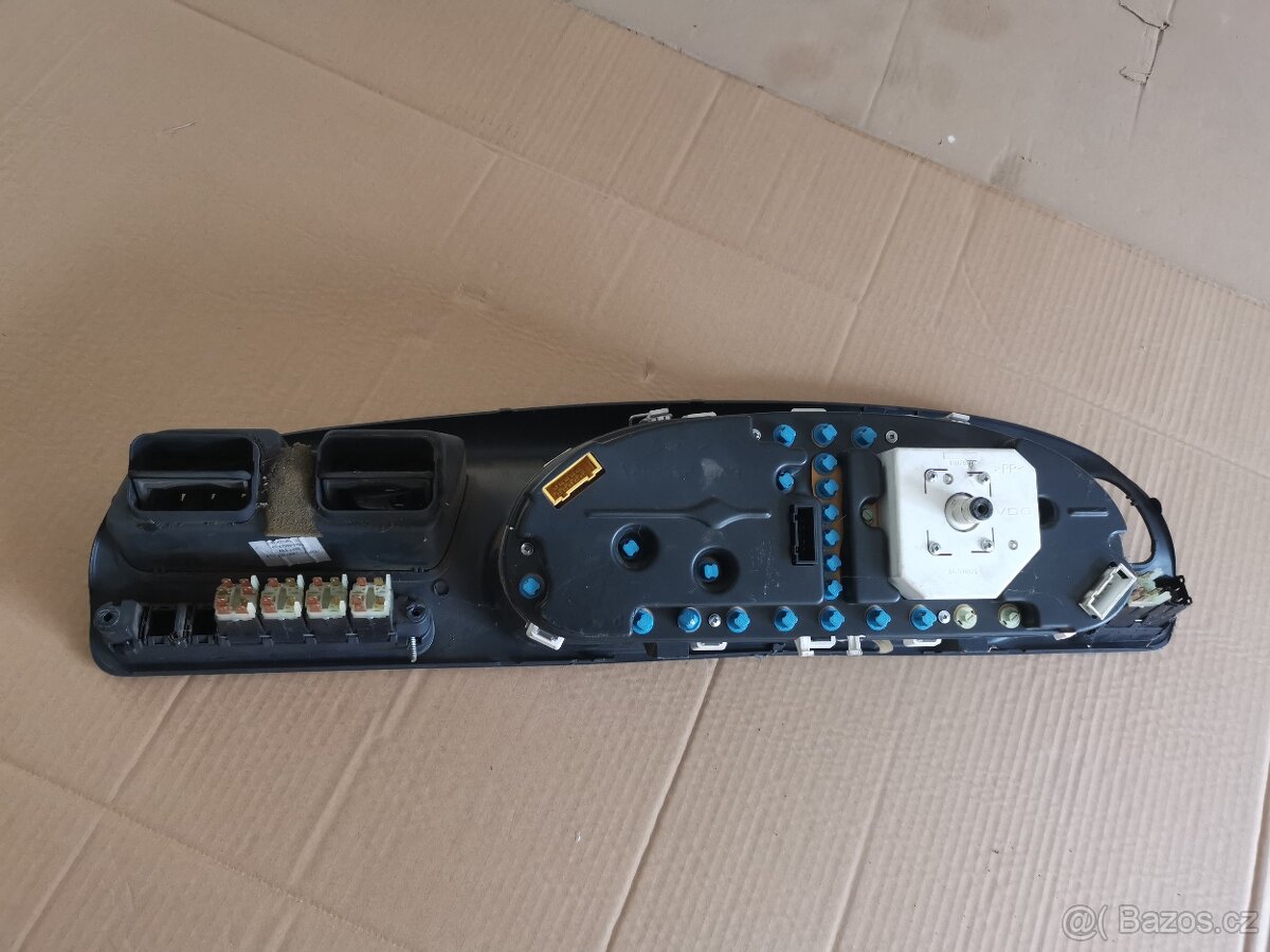 Kompletní palubní deska s přístroji Škoda Felicia - 3