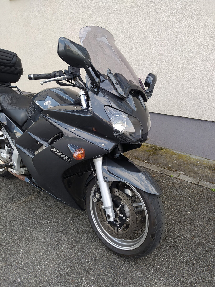 YAMAHA FJR 1300 - 3