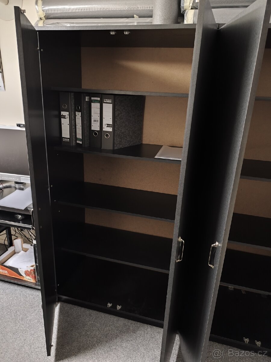 Kancléřský nábytek - 3