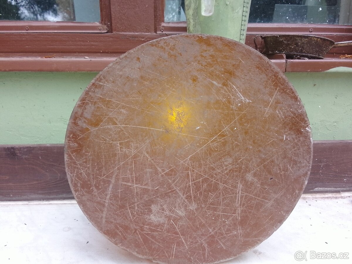 Válec z umělé hmoty - 3