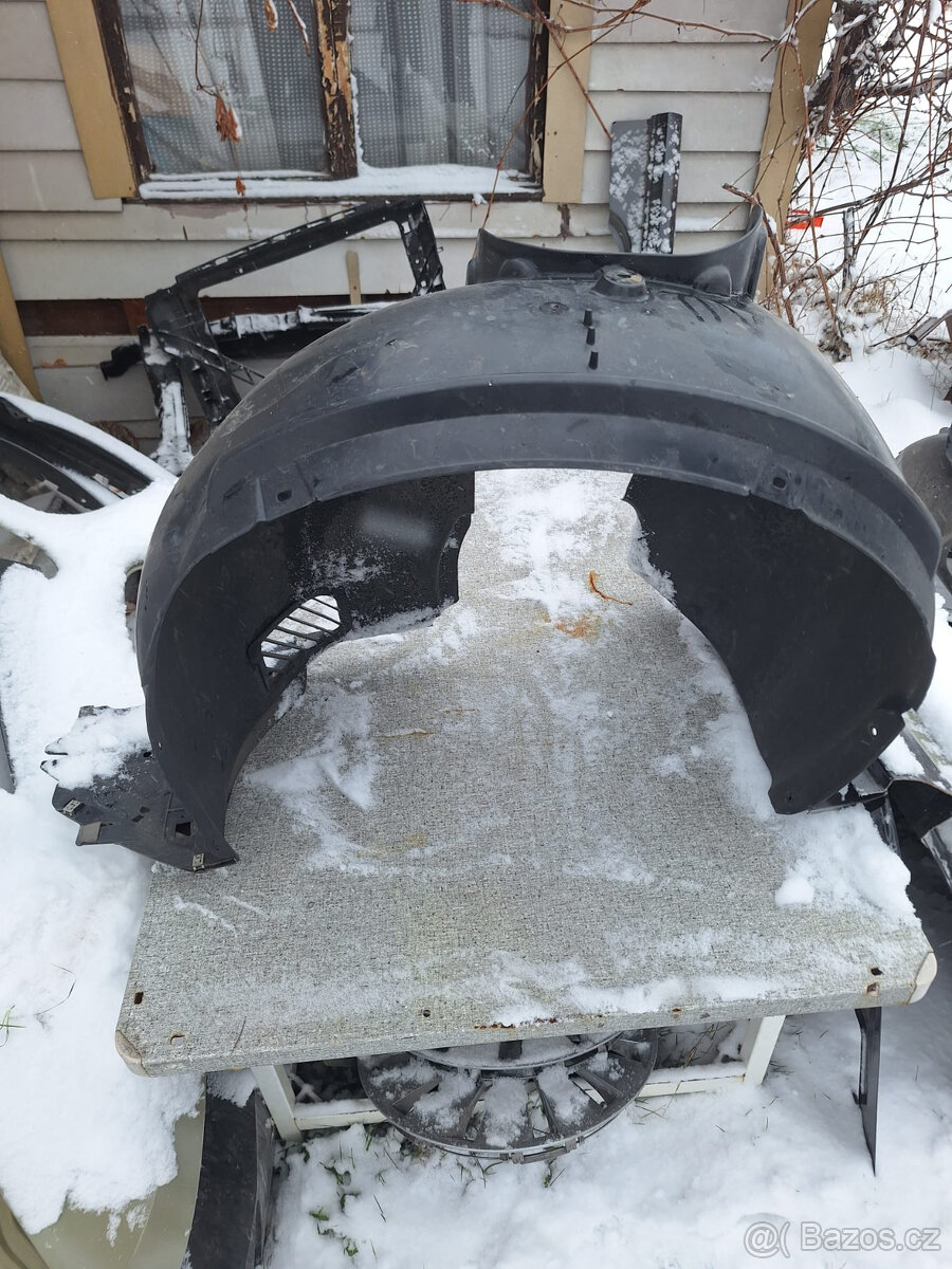 Plastové podběhy octavia 4 - 3