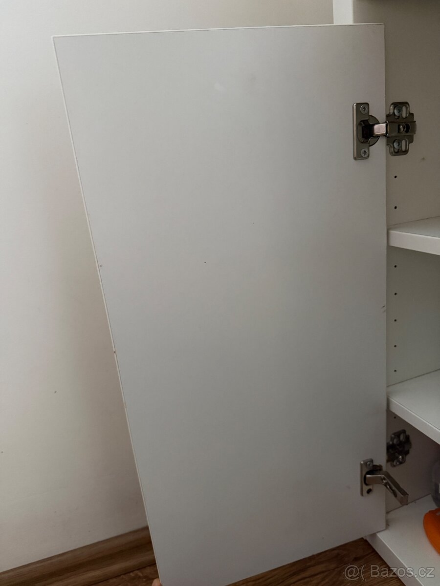 Predám - MICKE IKEA Psací stůl, bílá, (105x50 cm) - 3