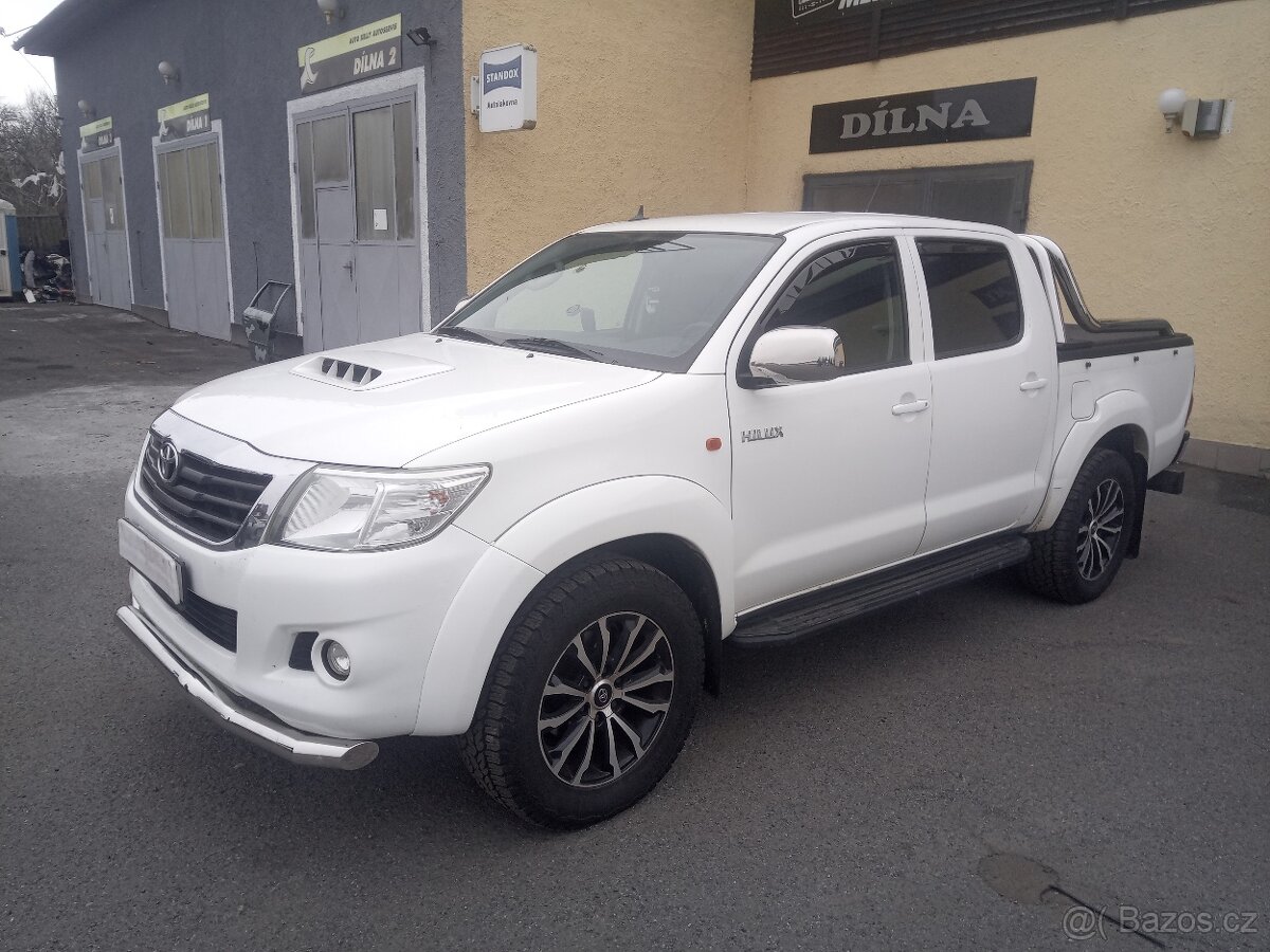 Hilux 2,4D - 3
