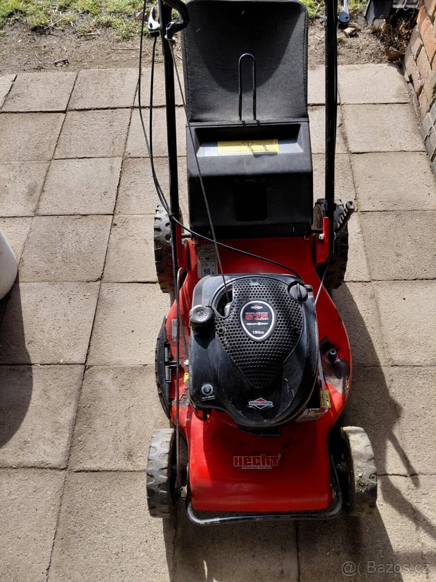 Sekačka na trávu - HECHT - 3