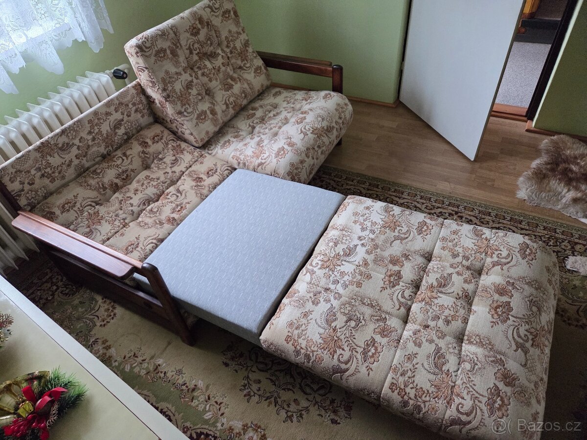 Pohovka rozkládací - Retro - 3