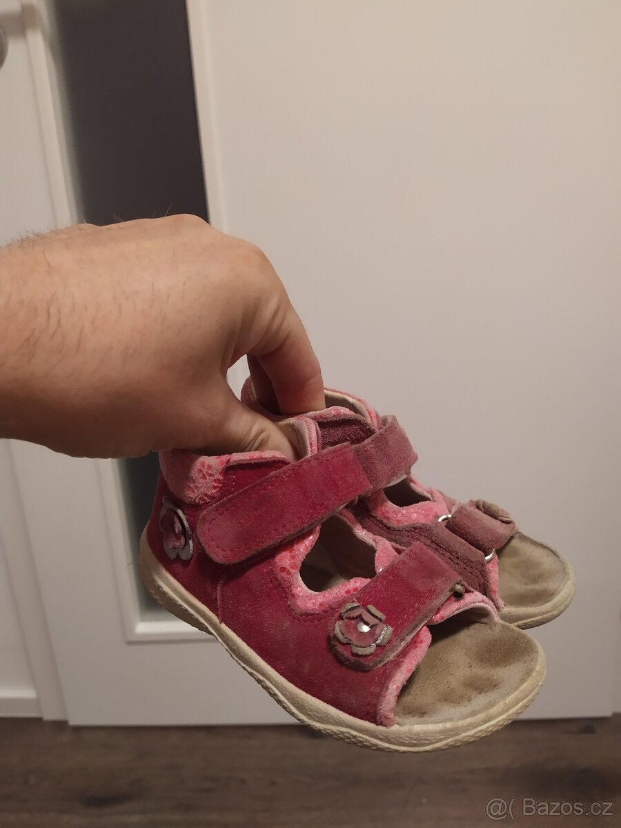 Dětské boty, papuče, gumáky, sandály apod. (B) - 3