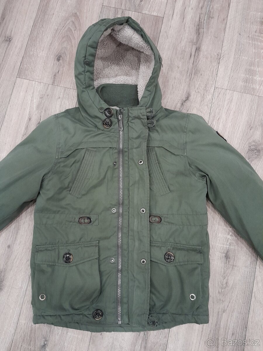 Zimni bunda v barvě zelené - 3
