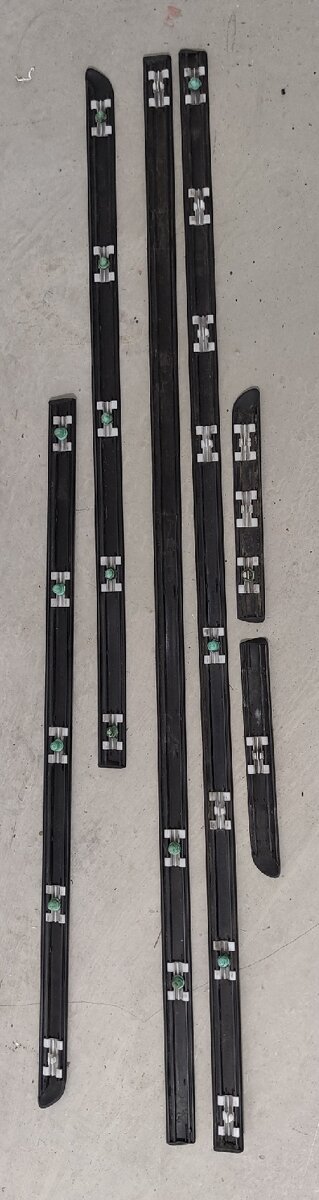 BMW 3, e46, Sedan/Touring. Dveřní lišty nelakované. - 3