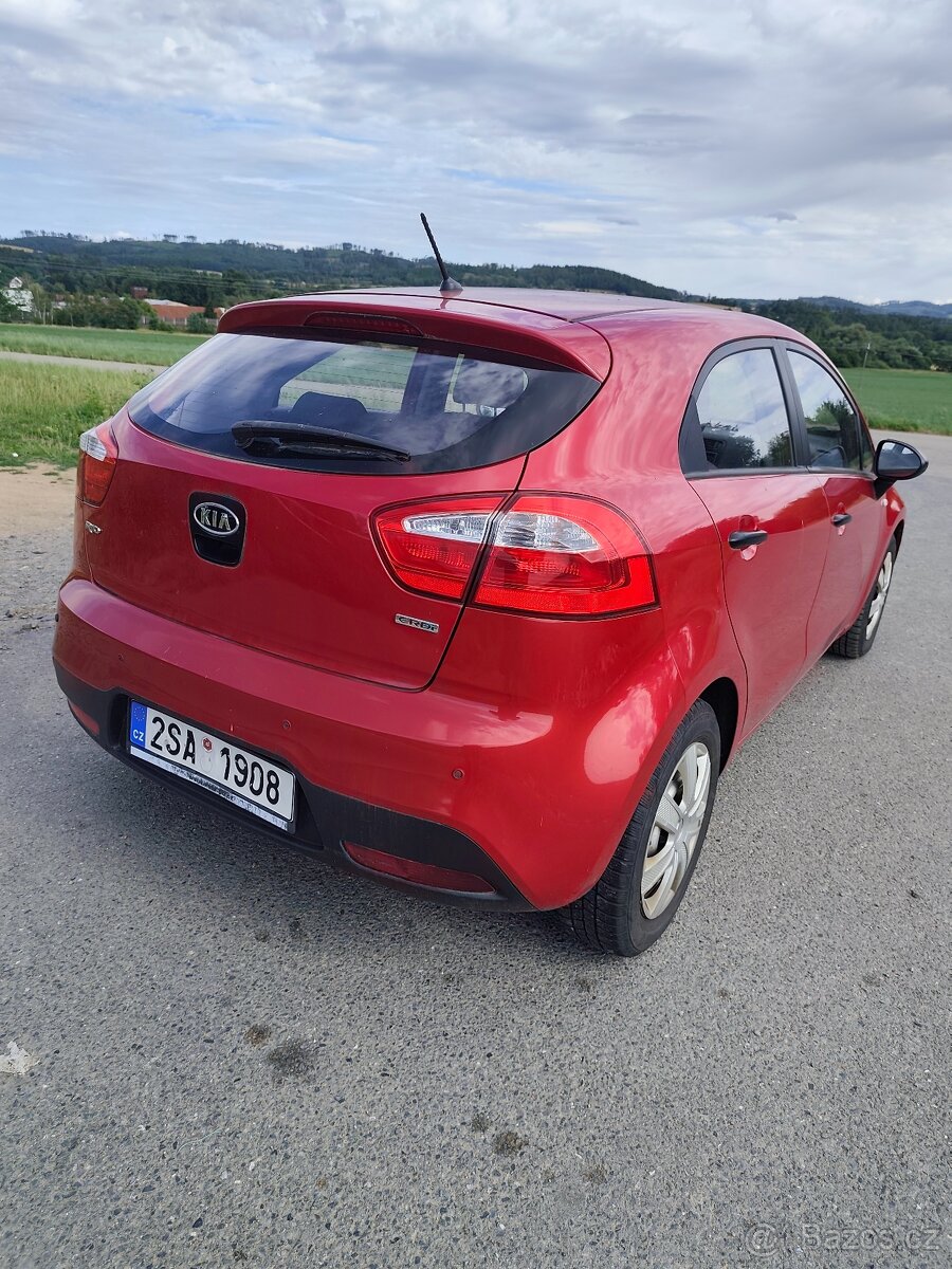 Rio 1.1 crdi - 3