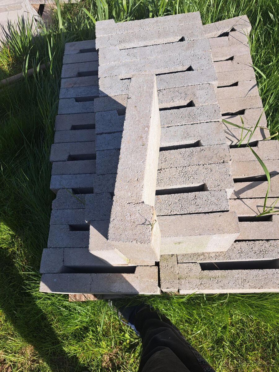 Zakrytova deska stavoblok - 3