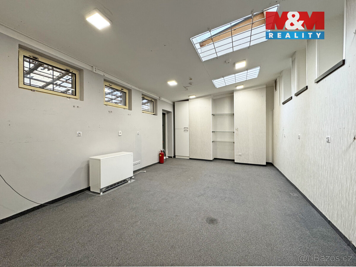 Pronájem obchod a služby, 70 m², Karlovy Vary, ul. Moskevská - 3