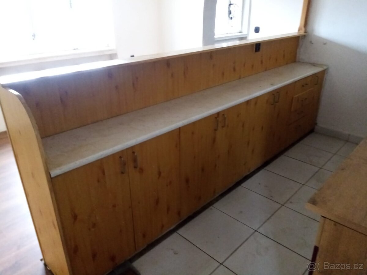 Kuchyňská linka + odkladaci pult (kuchyňský ostrůvek) - 3