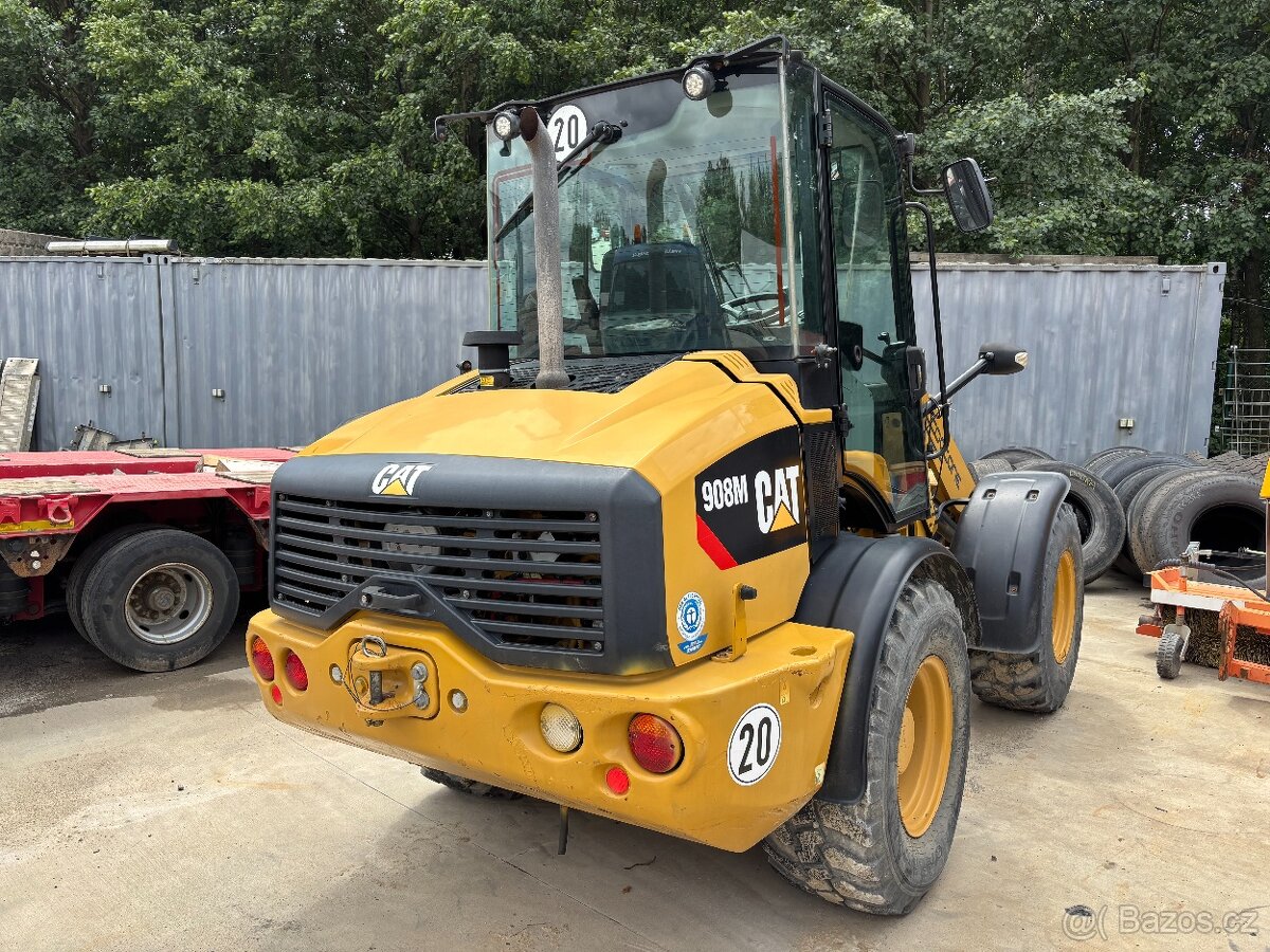 Na prodej: Kolový nakladač CAT 908 (2018) - 3