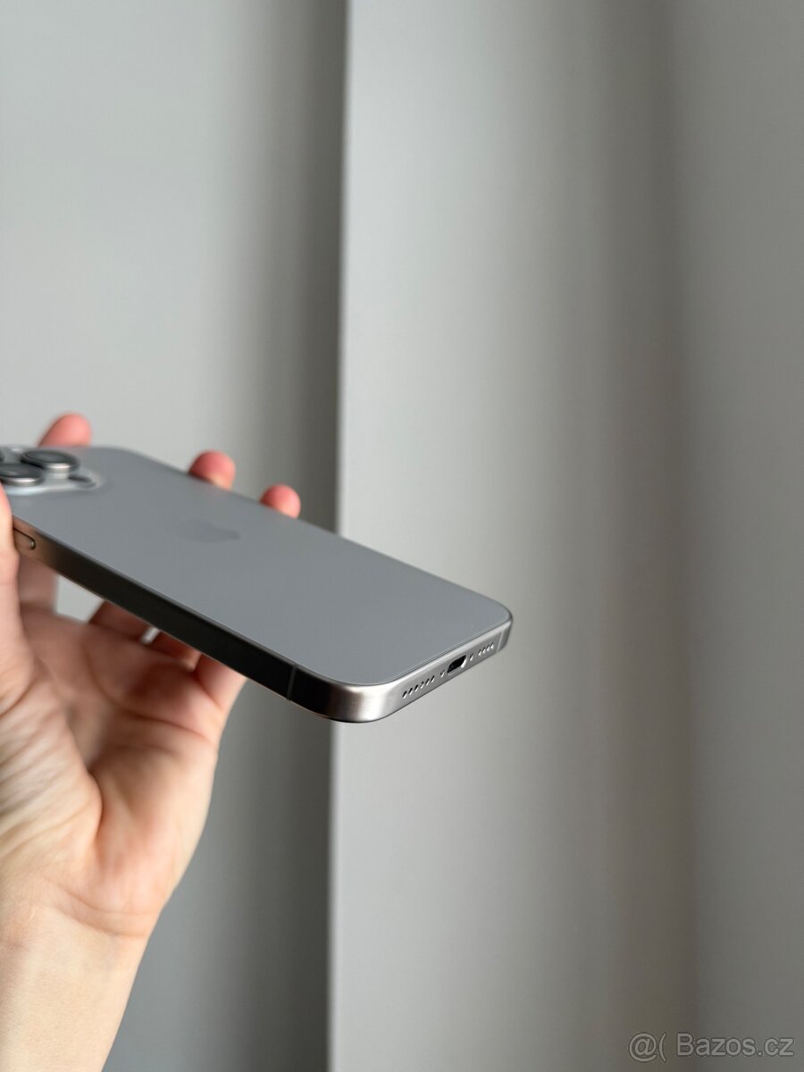 15 Pro Max 256 gb - 3