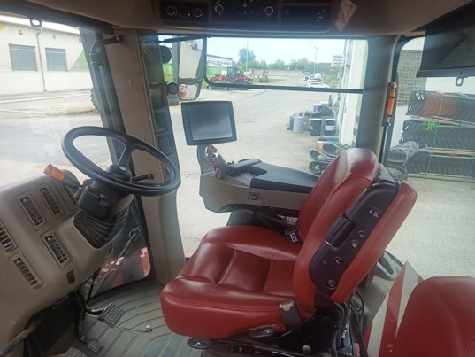 Pásový traktor Case IH Quadtrac 620 - 3