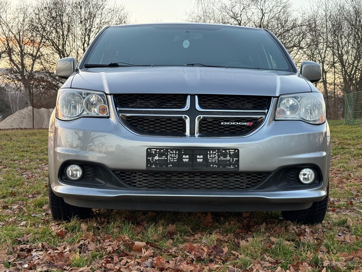 Dodge Grand Caravan - 3