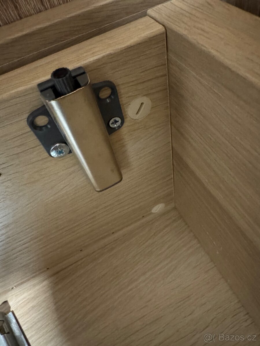 Ikea Besta, dvě nástěnné skříňky, PC 2700kc - 3