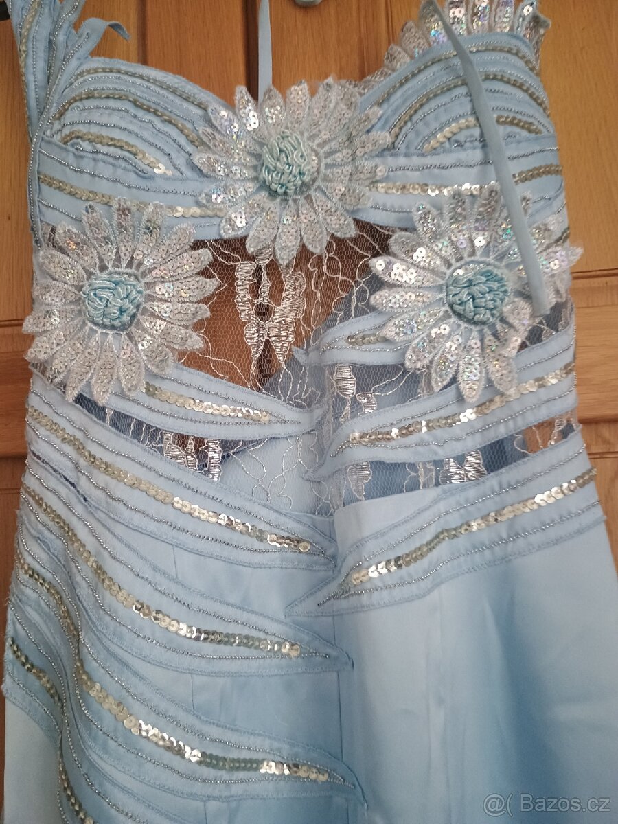Nádherné plesové šaty - 3
