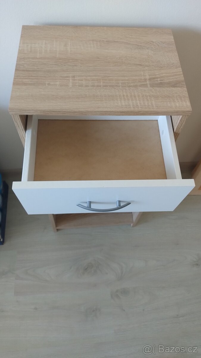 Noční stolky - 3