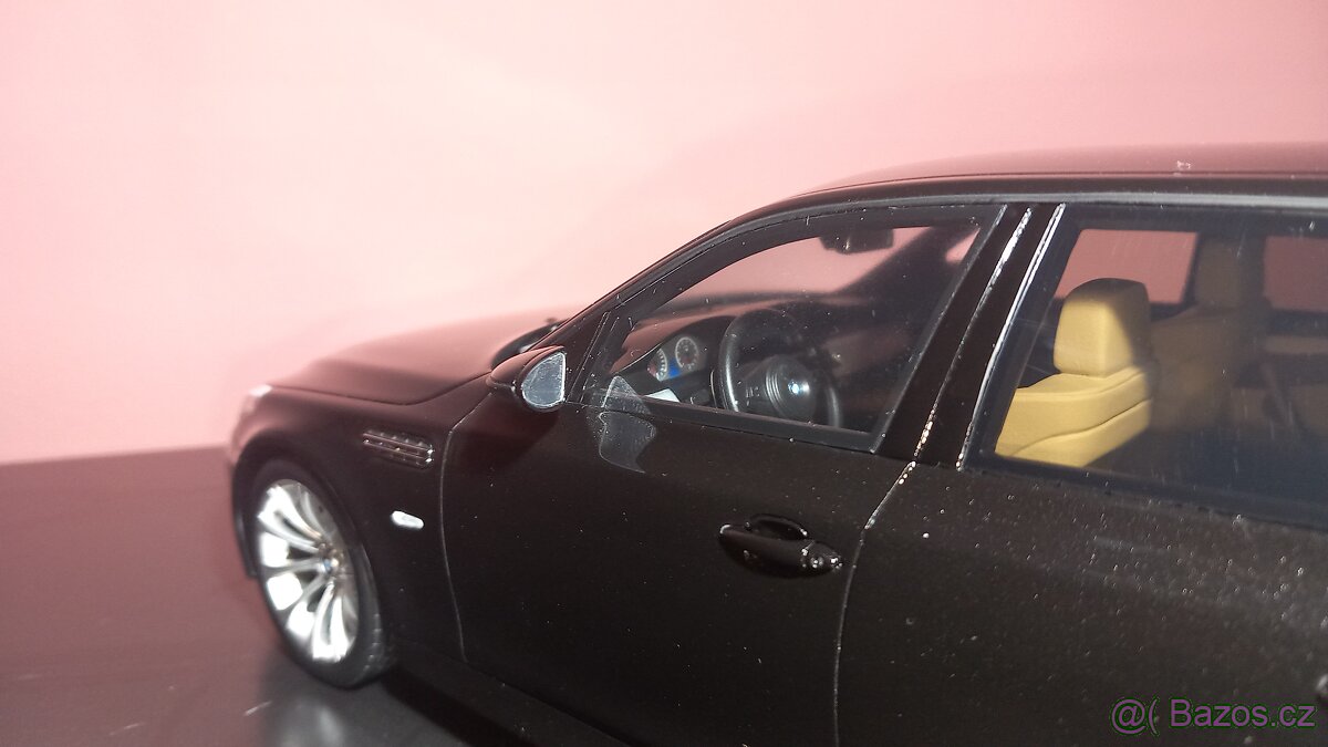 1:18 bmw e60 - 3