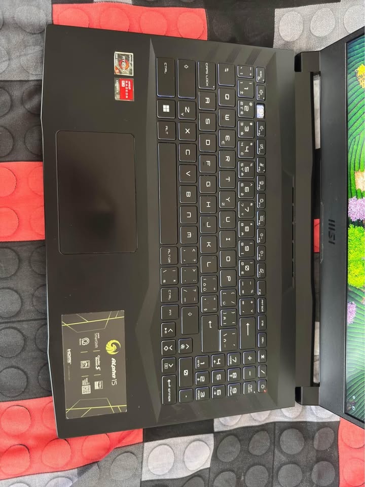 MSI Alpha 15 B5EEK | Herní notebook | 32GB RAM + 1TB SSD - 3