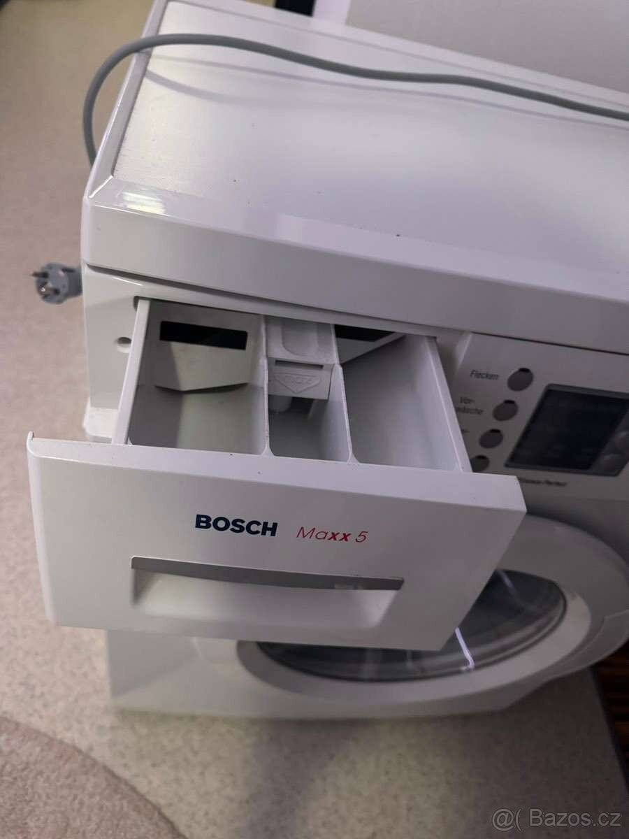 Plně funkční pračka zn. Bosch A+ na 5 kg - 1000 ot/min. - 3