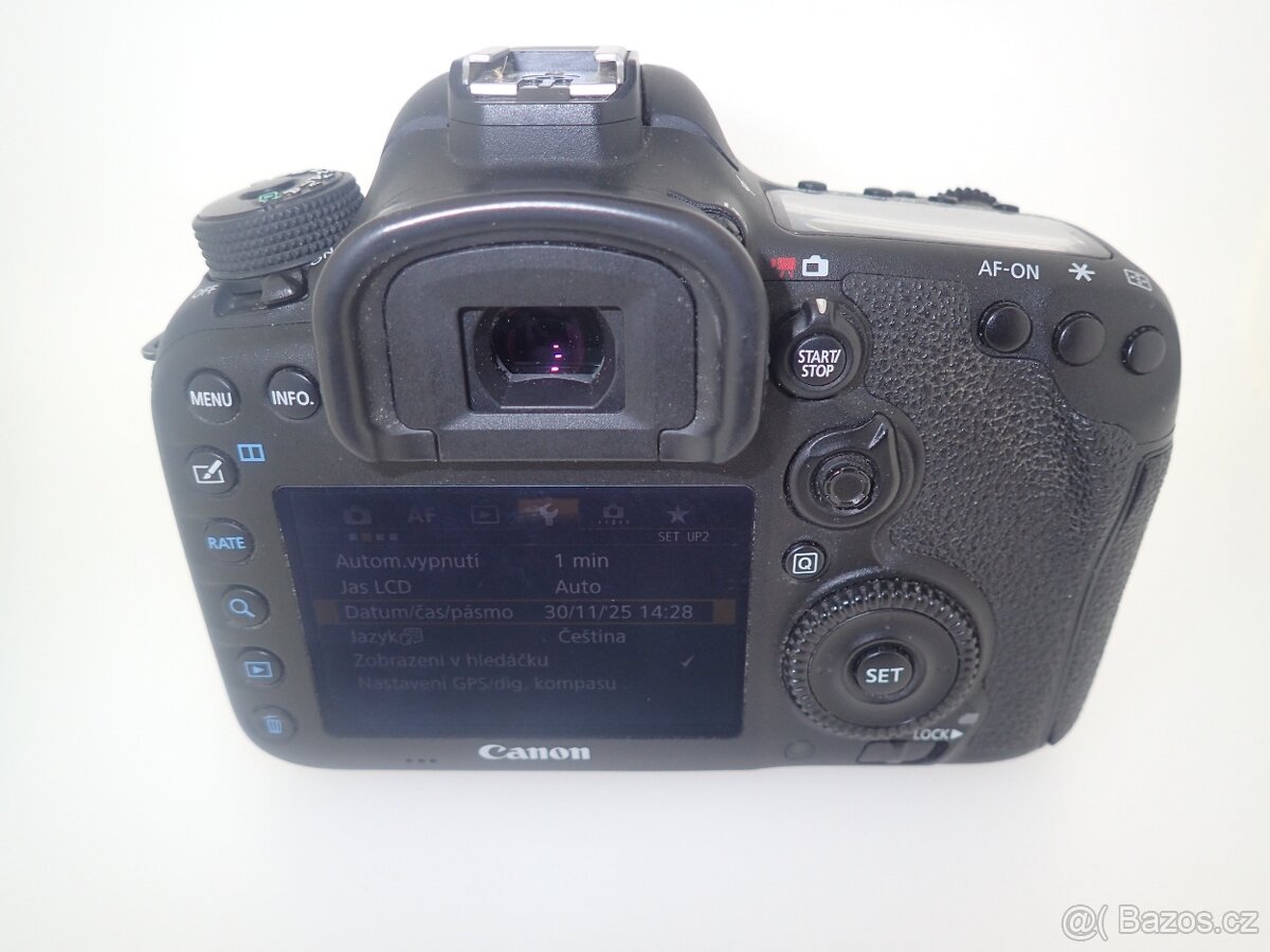 Canon 7D Mark II - 3