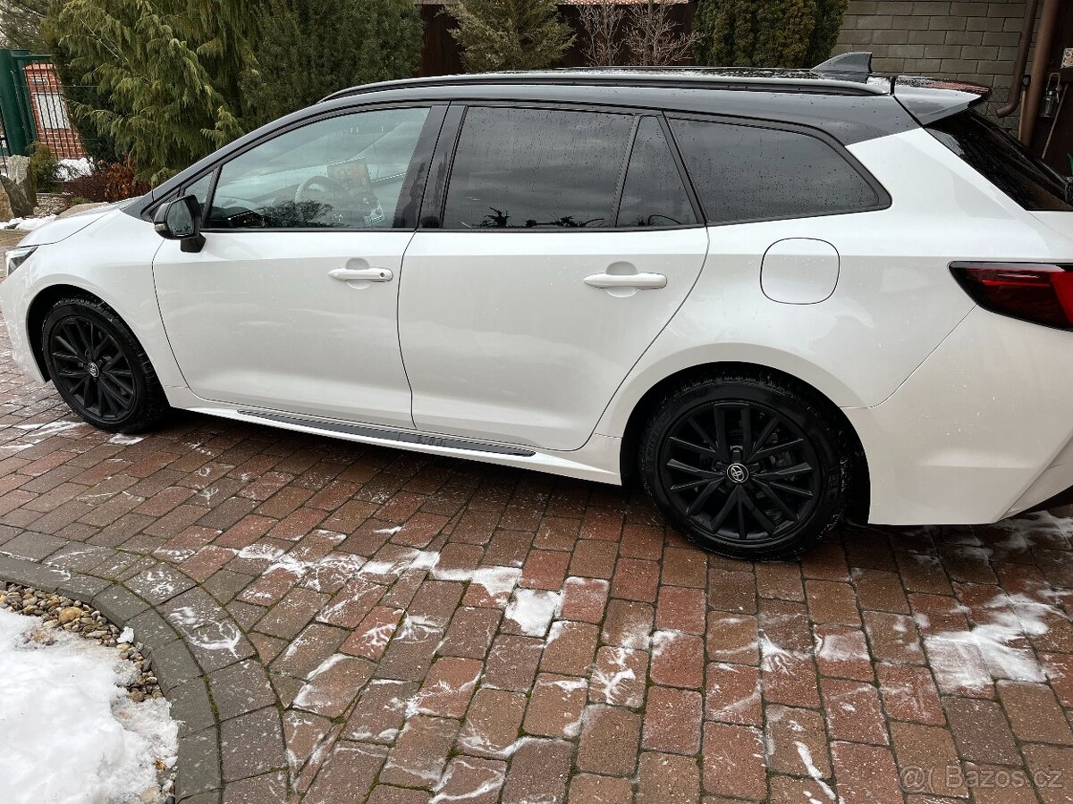 Toyota Corolla Hybrid 2.0 144KW TS GR SPORT - 3