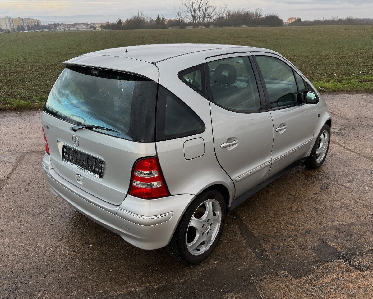 Mercedes Benz A 190i Elegance - 3