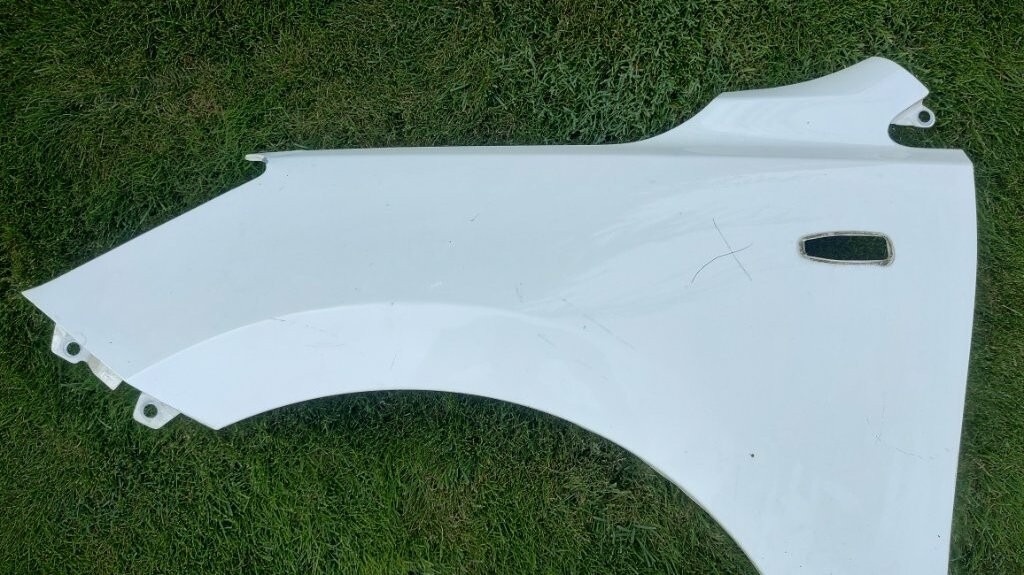 Kia Rio IV 4 YB 2017- Lavy predny blatnik - 3