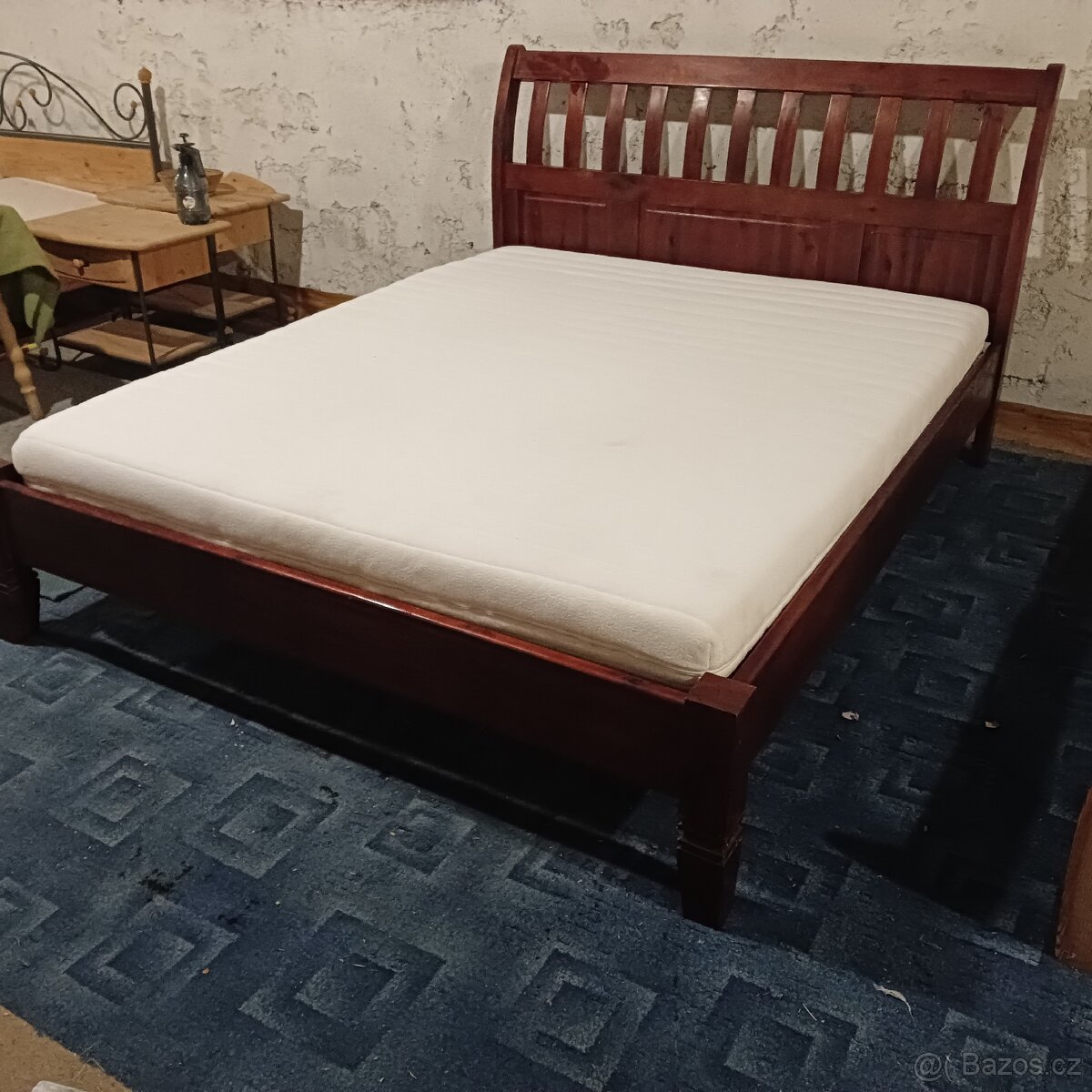 Postel s matrací - 3