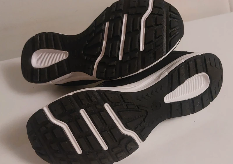 NOVÉ sportovní boty vel.37 - 3