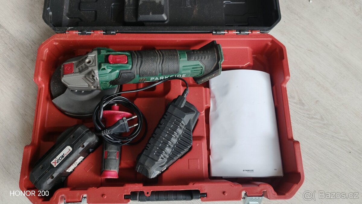 Aku úhlová bruska / flexka + 4 Ah Bluetooth + nabíječka - 3