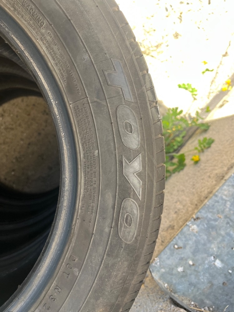 205/60R16 TOYO - 3