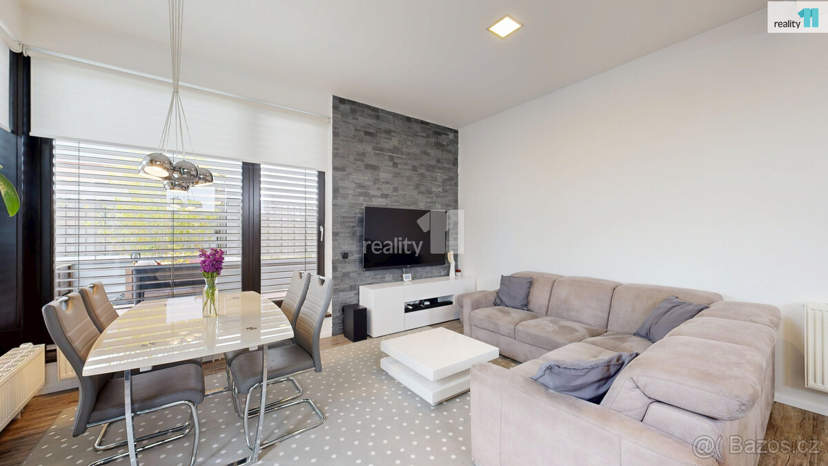 Prodej bytové jednotky 3+kk, 102m2, sklep 4m2, prostorná ter - 3