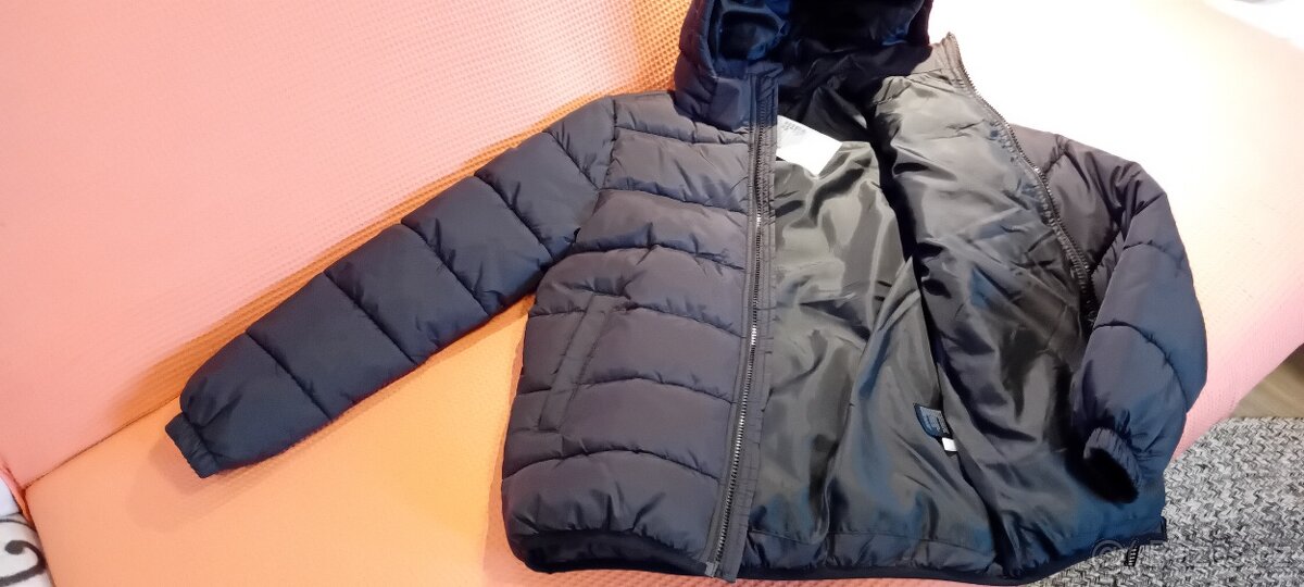 N.ová chlapecká zimní prošívaná bunda H&M vel.140 - 3