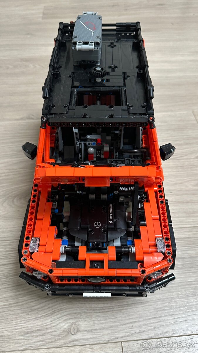 Lego Technic Mercedes Benz G500 42177 - 3