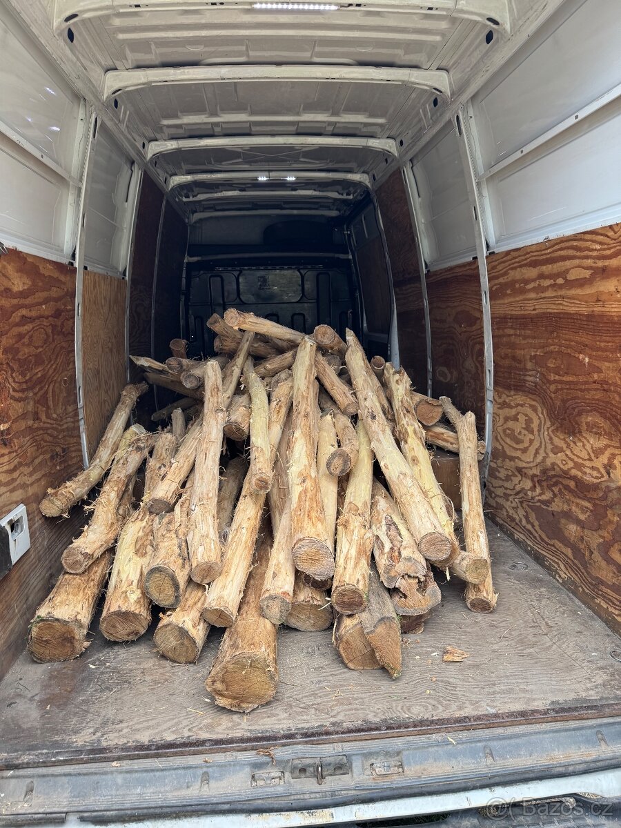 Výroba akátových kůlů - 3