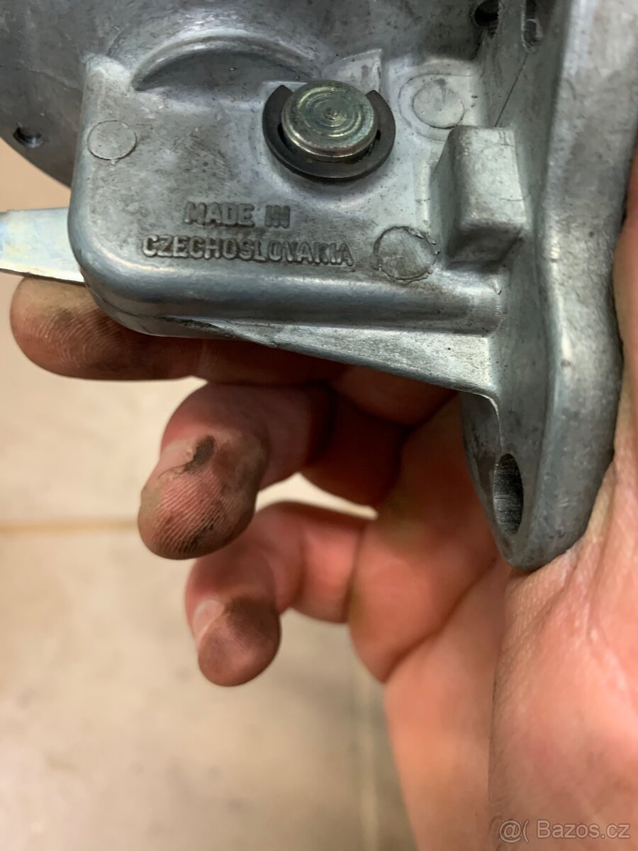 Nová nepoužitá ac pumpa Škoda 120 - 3