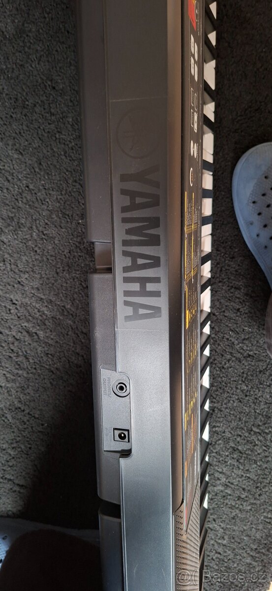 Klávesy Yamaha PSR-F52 - 3