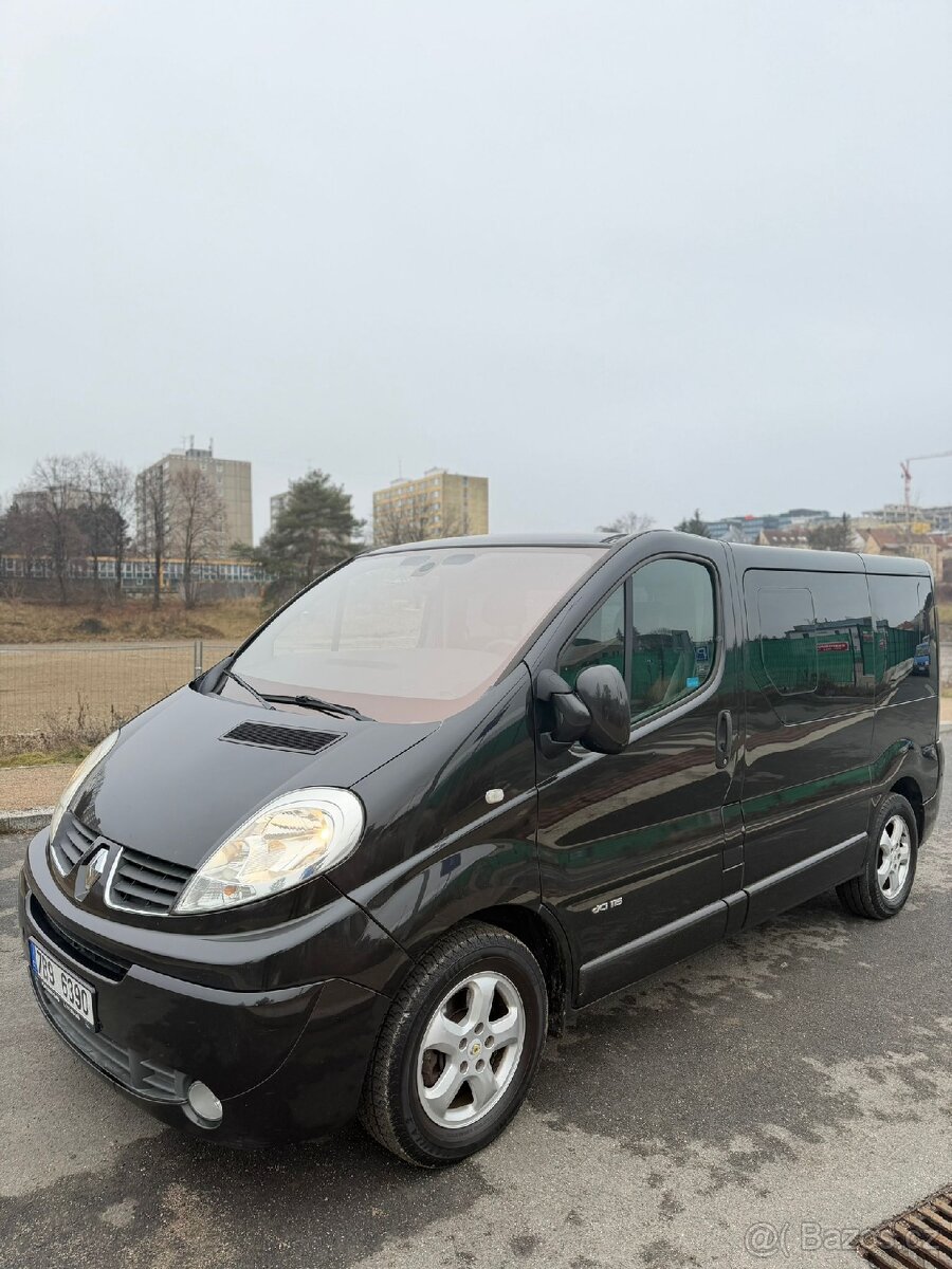 Renault Trafic 2.0 dCi 84 kW | Manuál | 7 míst | 2007 - 3