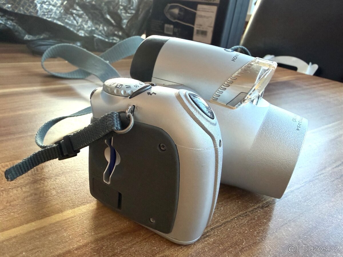 Minolta Dimage Z10 - 3