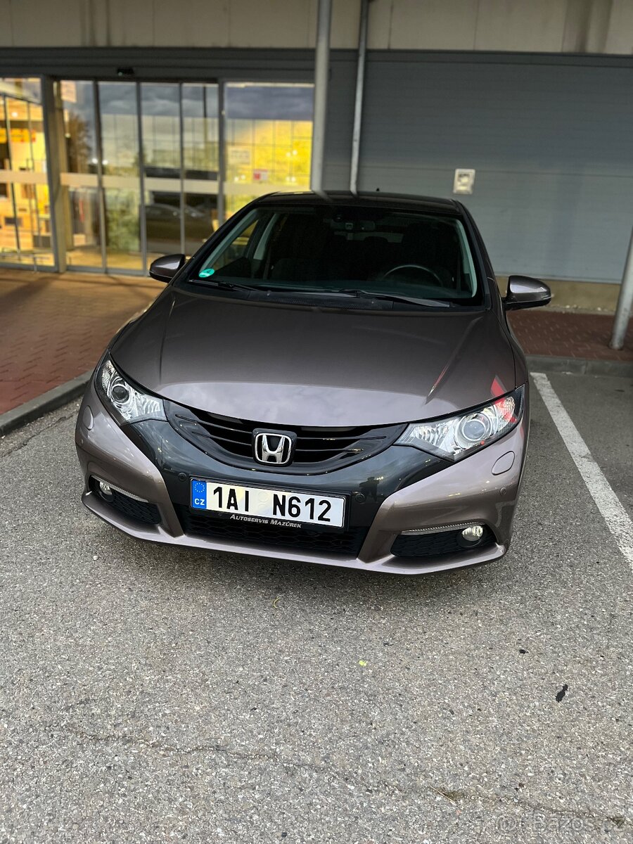 Honda Civic 2014 1,8i 9g - 3